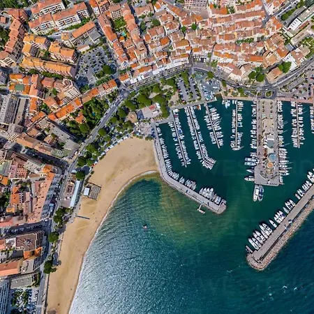 Oasis Familiale Pres Des Plages Hébergement de vacances Sainte-Maxime