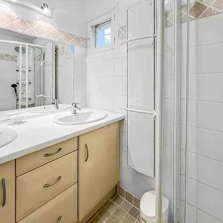 Oasis Familiale Pres Des Plages Дом отдыха